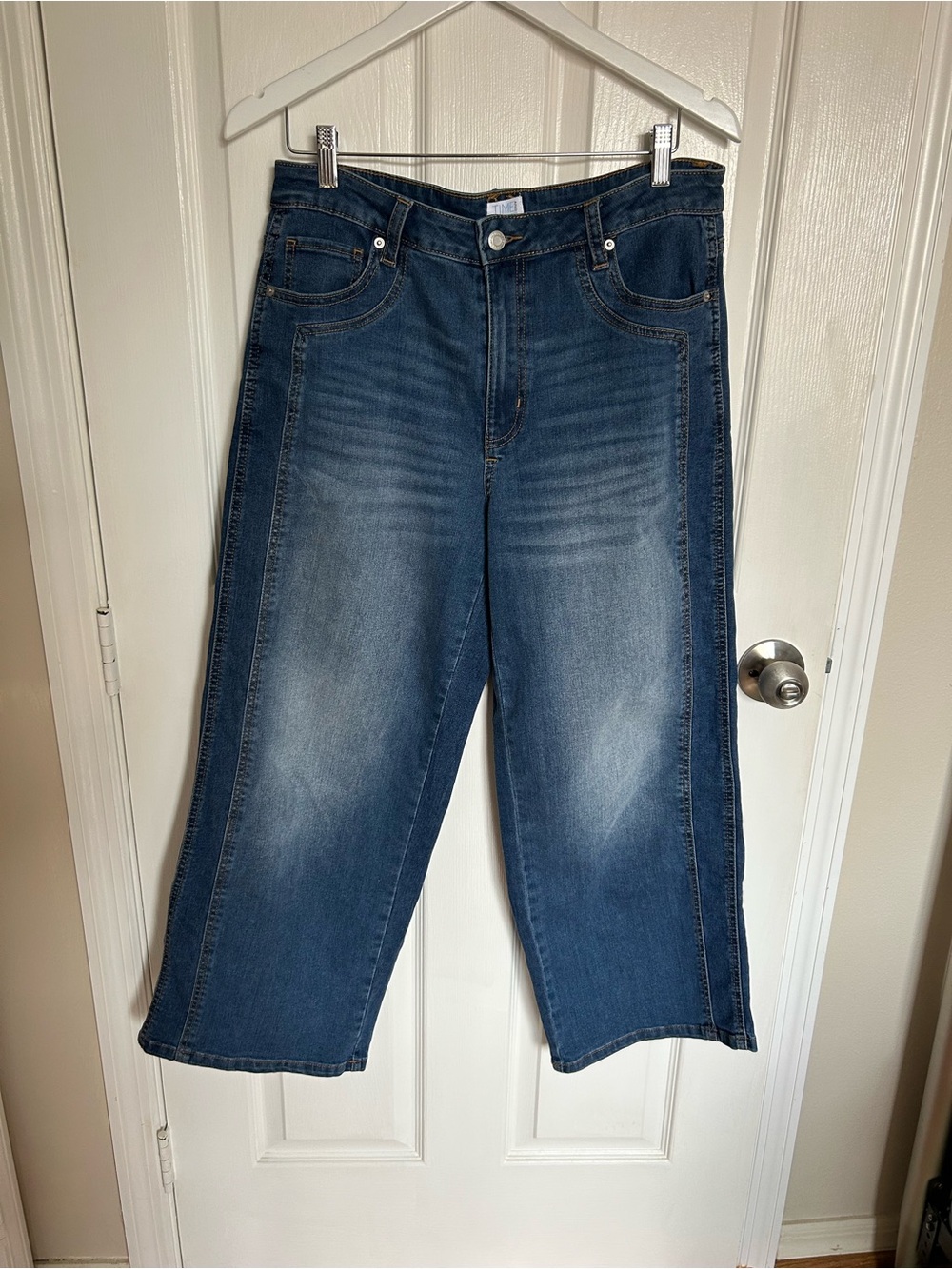 Time and Tru Women's Wide-Leg Flare Faded Blue Denim Jeans